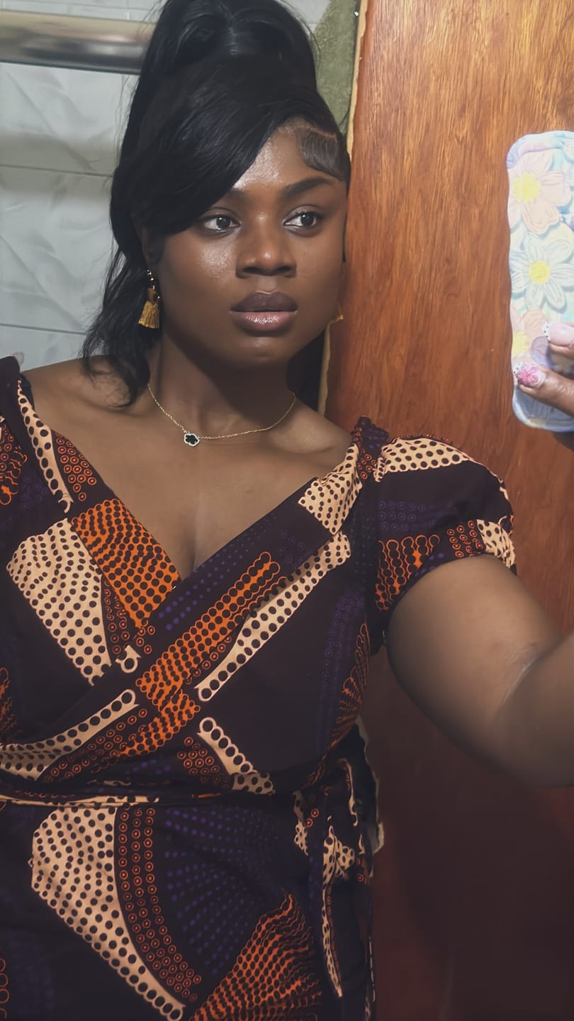 Customer photo review of IDIA AFRICAN PRINT V-NECK PUFF SLEEVE MIDI DRESS [PURPLE]