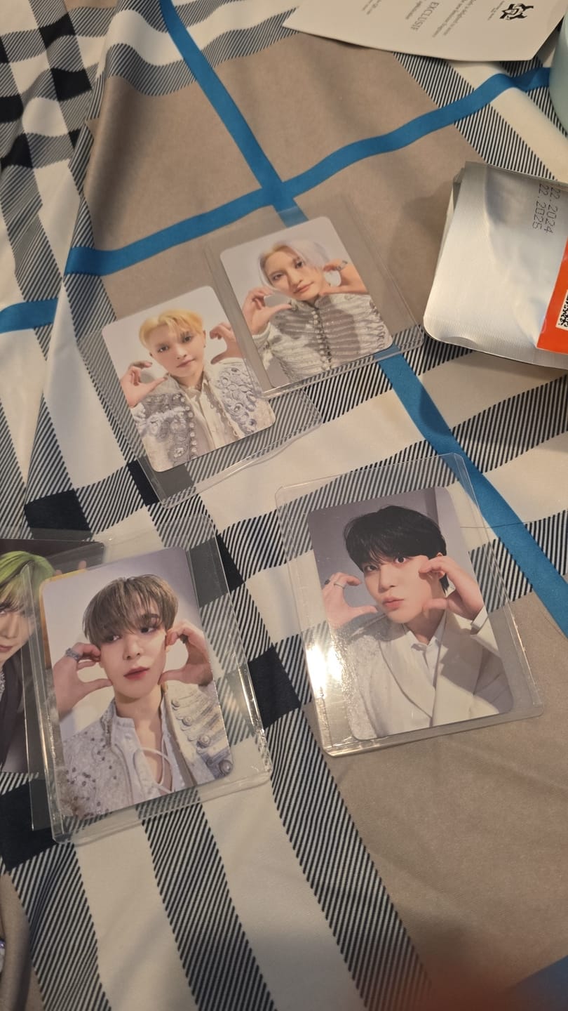 Customer photo review of [02/04 MAKESTAR OFFLINE LUCKY DRAW EVENT] ATEEZ - GOLDEN HOUR: Part.2 (POCCA ver.)(PRE-ORDER)