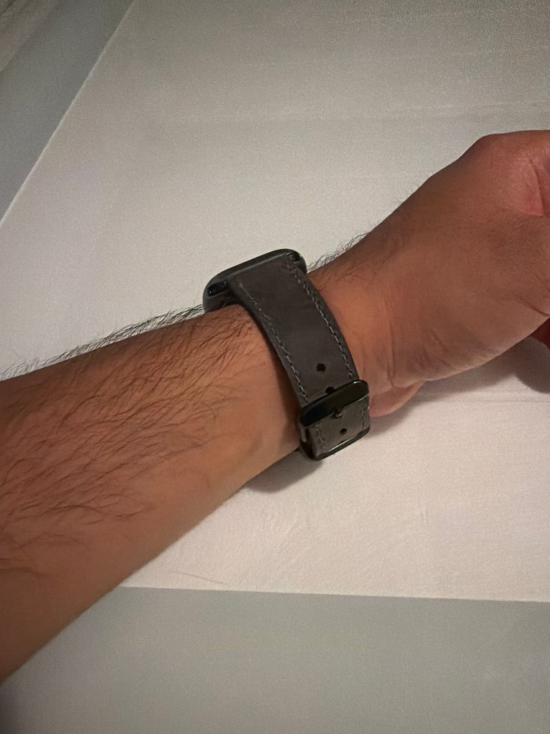 Customer photo review of Apple Watch Deri Kordon Gri - İsnos