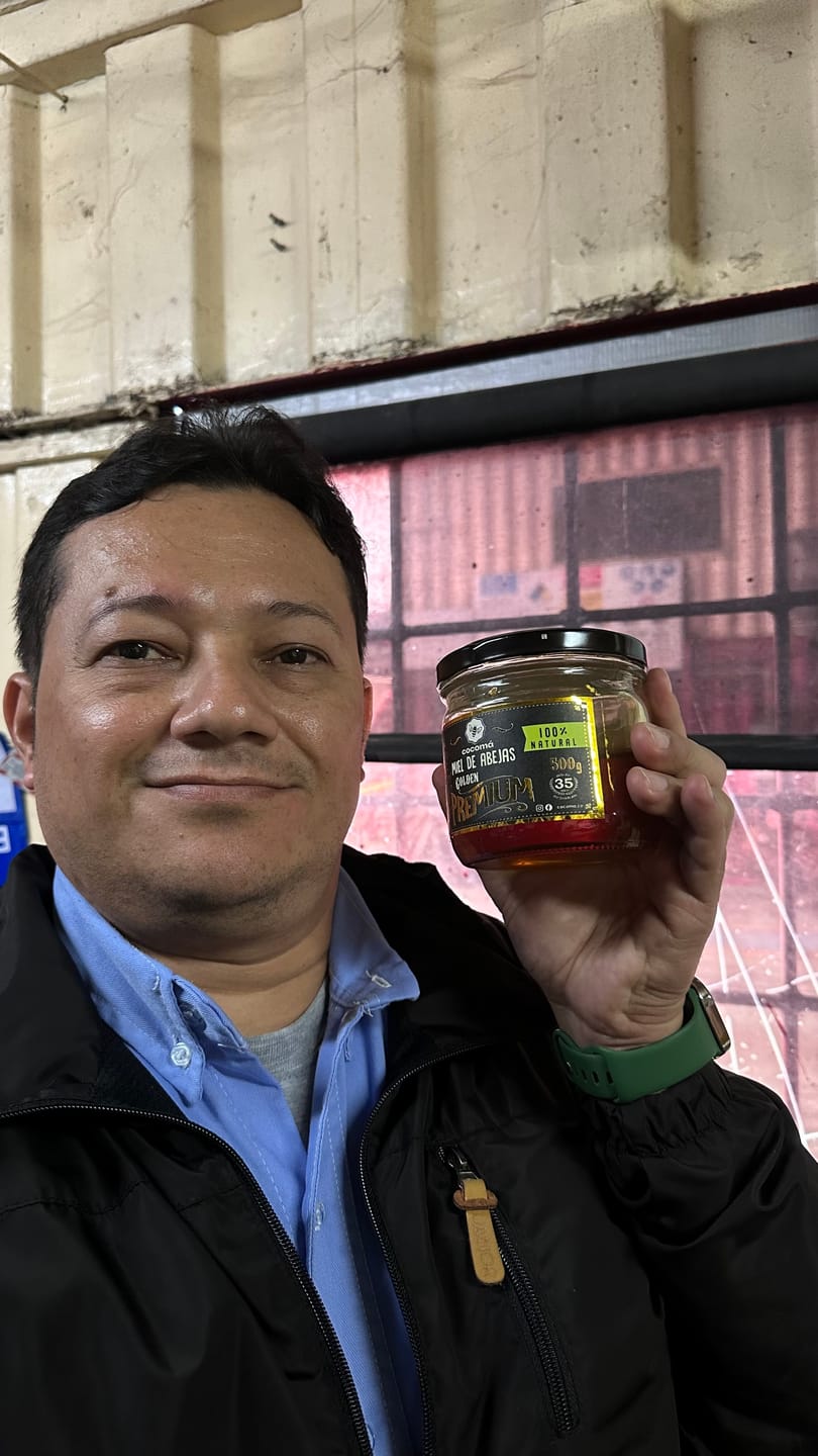 Customer photo review of Miel Con Panal Origen Tierra Alta Córdoba