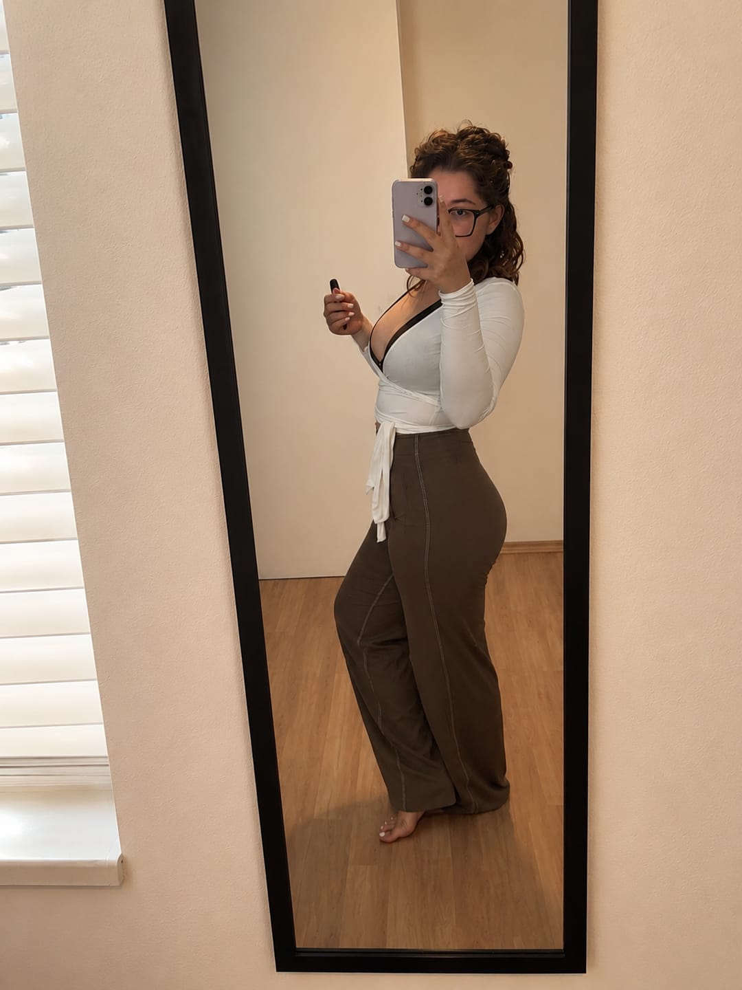 Customer photo review of SECOND SKIN WIDE LEG LEGGINGS