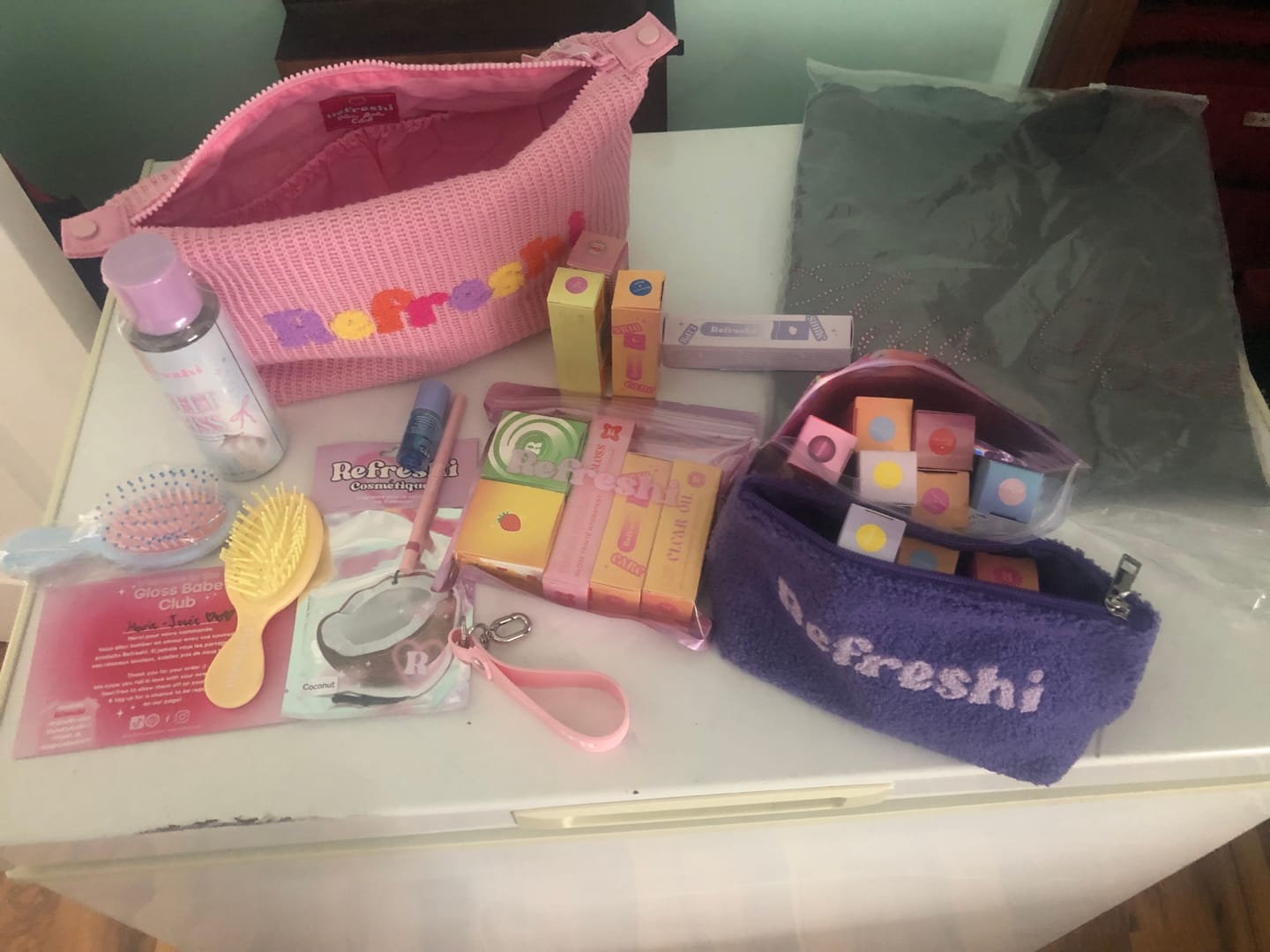 Customer photo review of SAC SURPRISE DELUXE