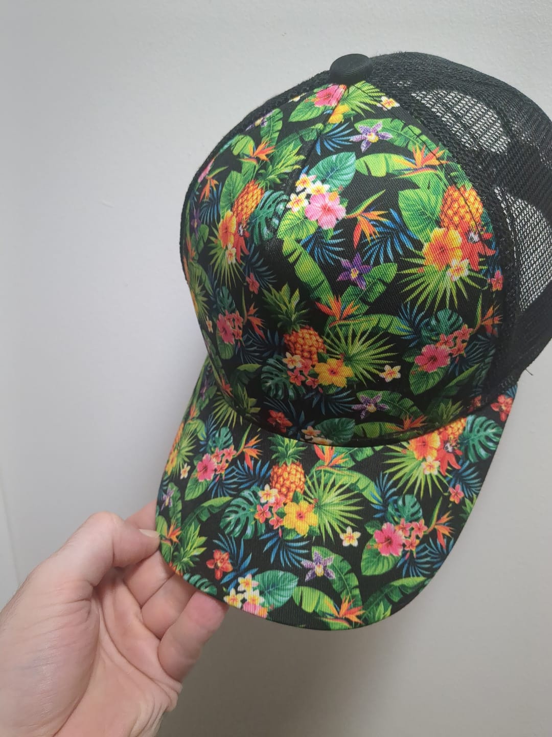 Customer photo review of Aloha Hawaiian Tropical Pattern Print Black Mesh Trucker Hat