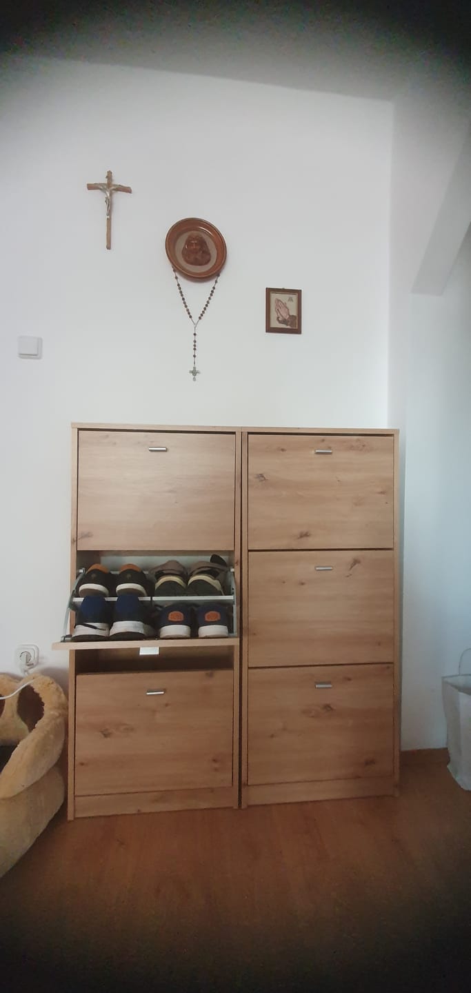 Customer photo review of Pantofar VIVAT NEW TYP 2, stejar sonoma, PAL melaminat, 50x28x116 cm