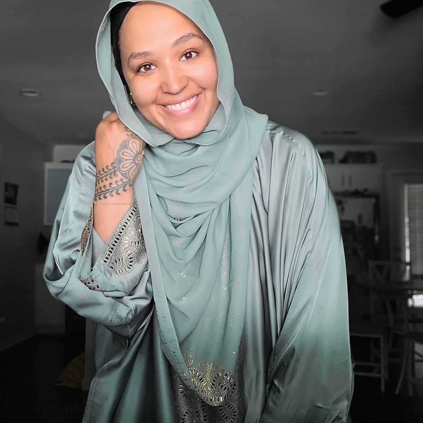Customer photo review of Zahra Sage Green Abaya Set