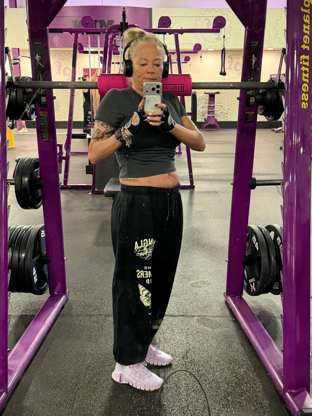 Customer photo review of W211 Dreamers Joggers
