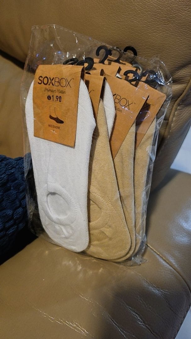 Customer photo review of [5 Pairs] No Show Cotton Socks