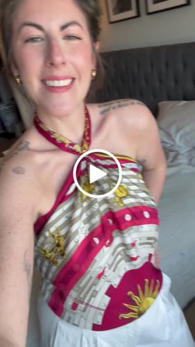 Customer video review of Hermès Dies et Hore Astrologie Silk Scarf