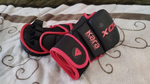 Customer photo review of Guantes de Combate para MMA y Grapping RDX Kara F6 - 7oz
