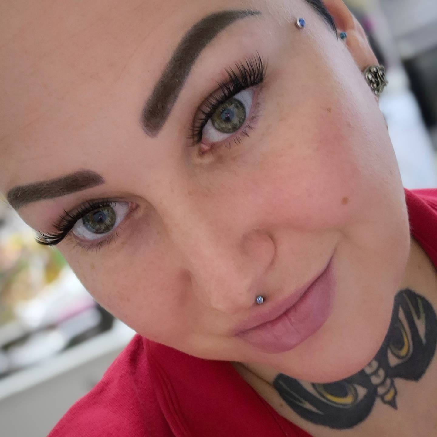 Customer photo review of Lashable CLEAN GAL samolepicí pre-glued řasy