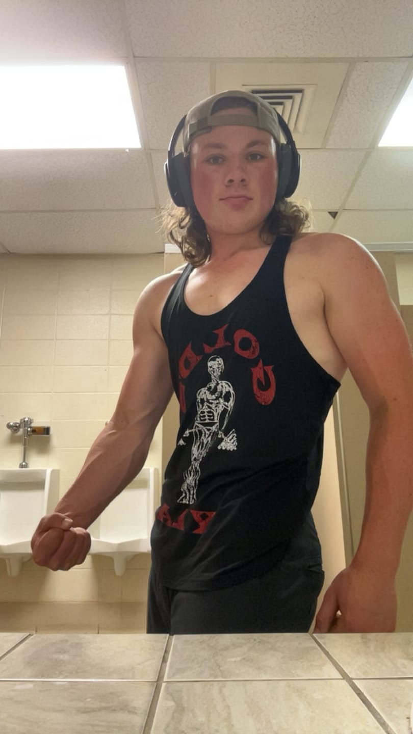 Customer photo review of 3003 - Gold's Iron Legacy Icon Stringers