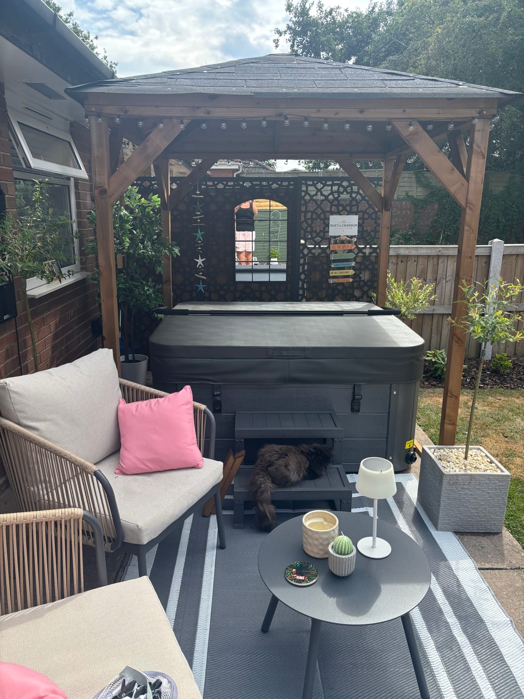 Customer photo review of 3 Black Alhambra Large Screens - 5mm
