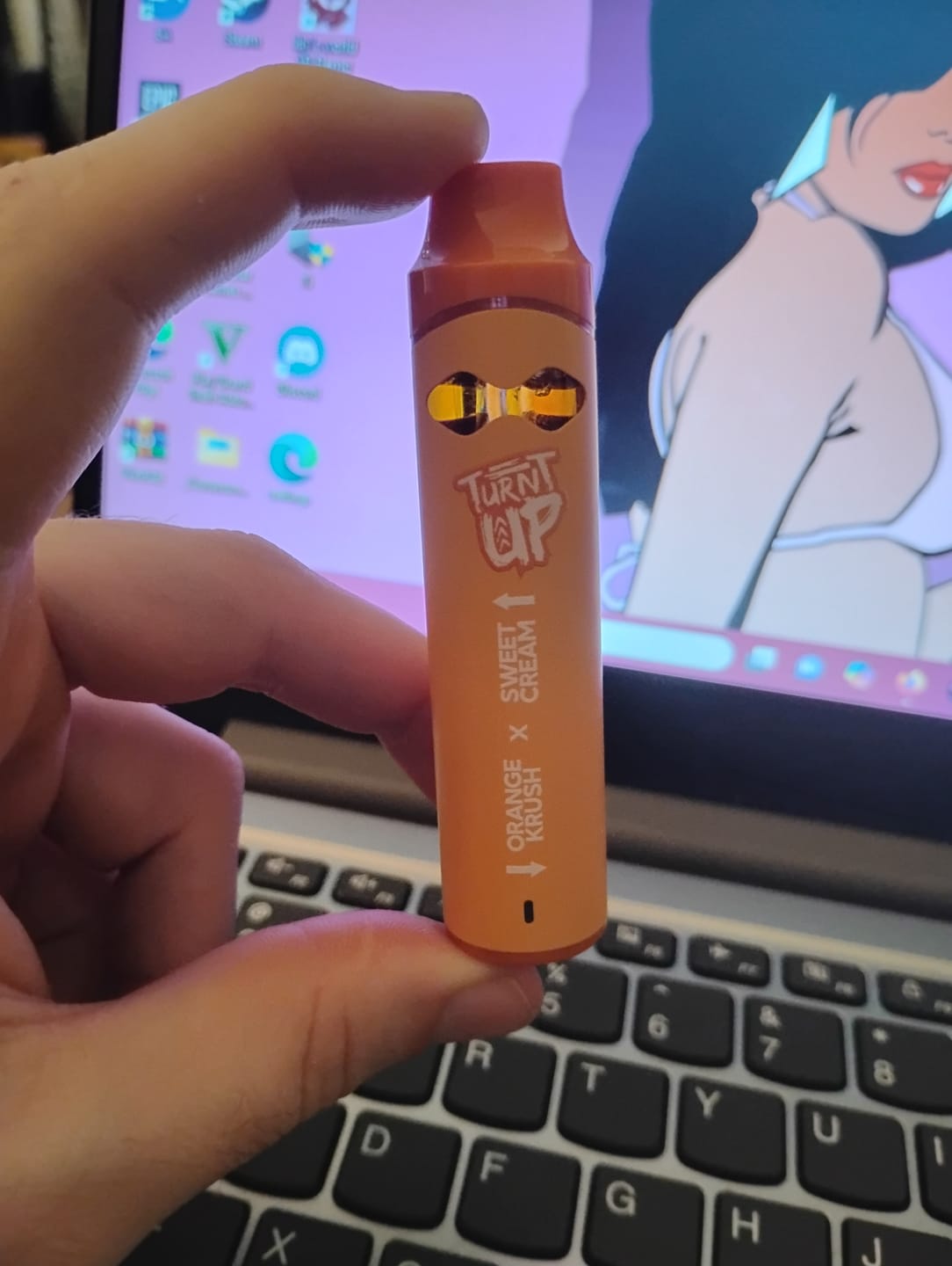 Customer photo review of 2g Dual Flavor Disposable - Orange Krush x Sweet Cream