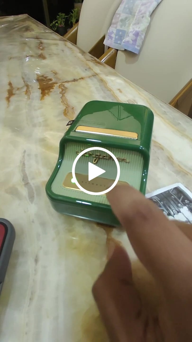 Customer video review of NIIMBOT B21 Pro 300dpi Label Printer, Photo Printing, Bluetooth Connection for Notes,Photos, Study Graphics, Memo Maker