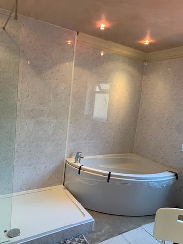 Customer photo review of Trojan Orlando Offset Corner Bath 1500mm x 1020mm Right Handed - No Tap Hole