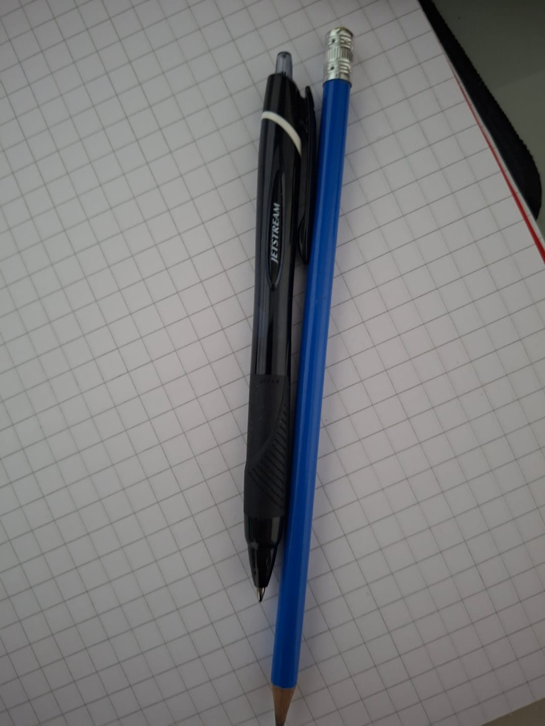 Customer photo review of Uni Jetstream - Bolígrafo Retráctil 0.7 mm