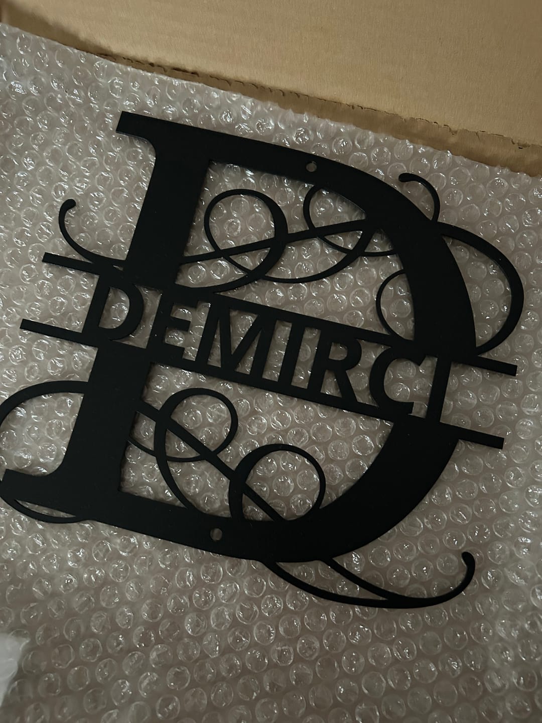 Customer photo review of Großes Namens-Monogramm (personalisierbar)