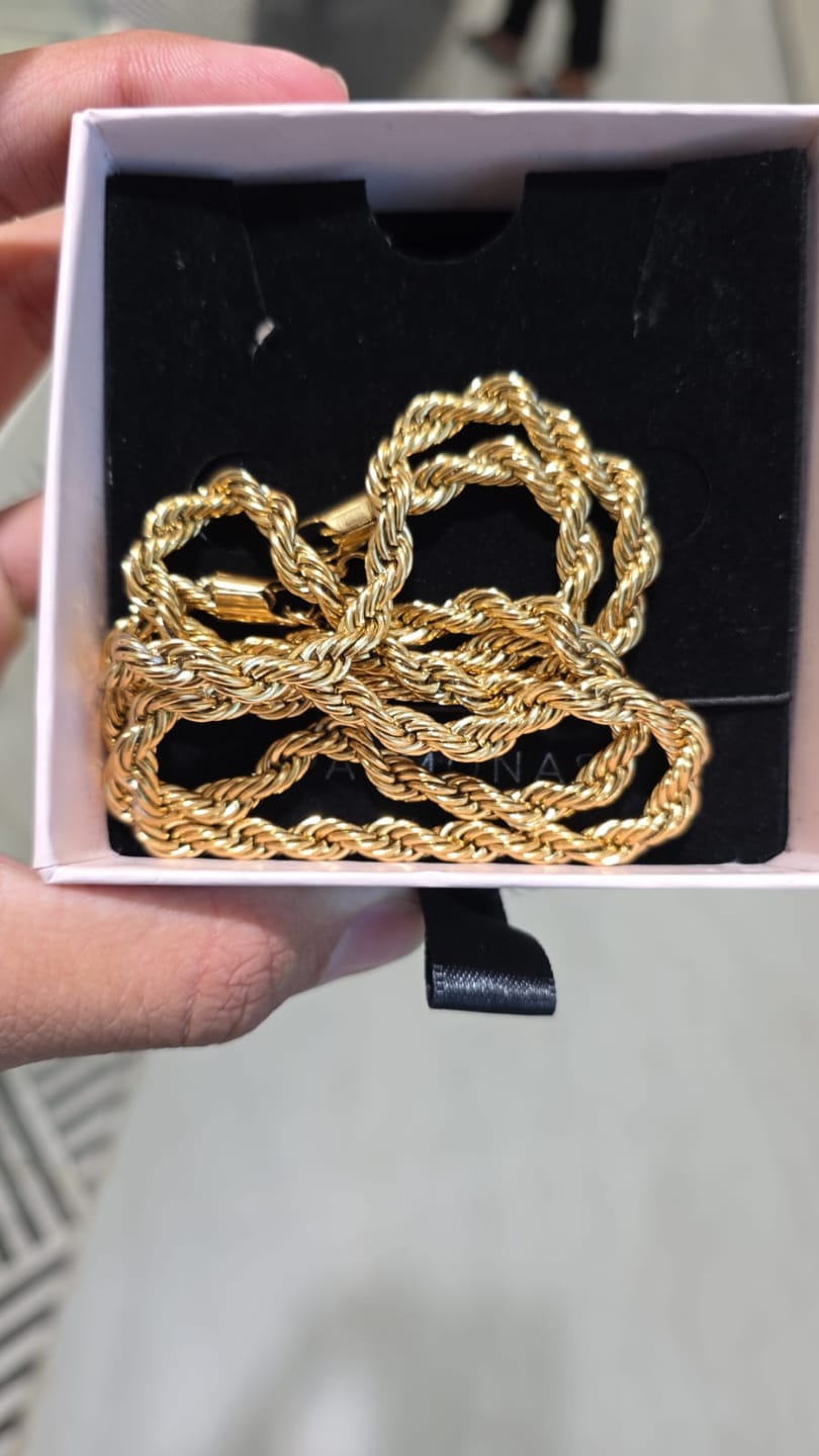 Customer photo review of Rope Chain | 6 MM