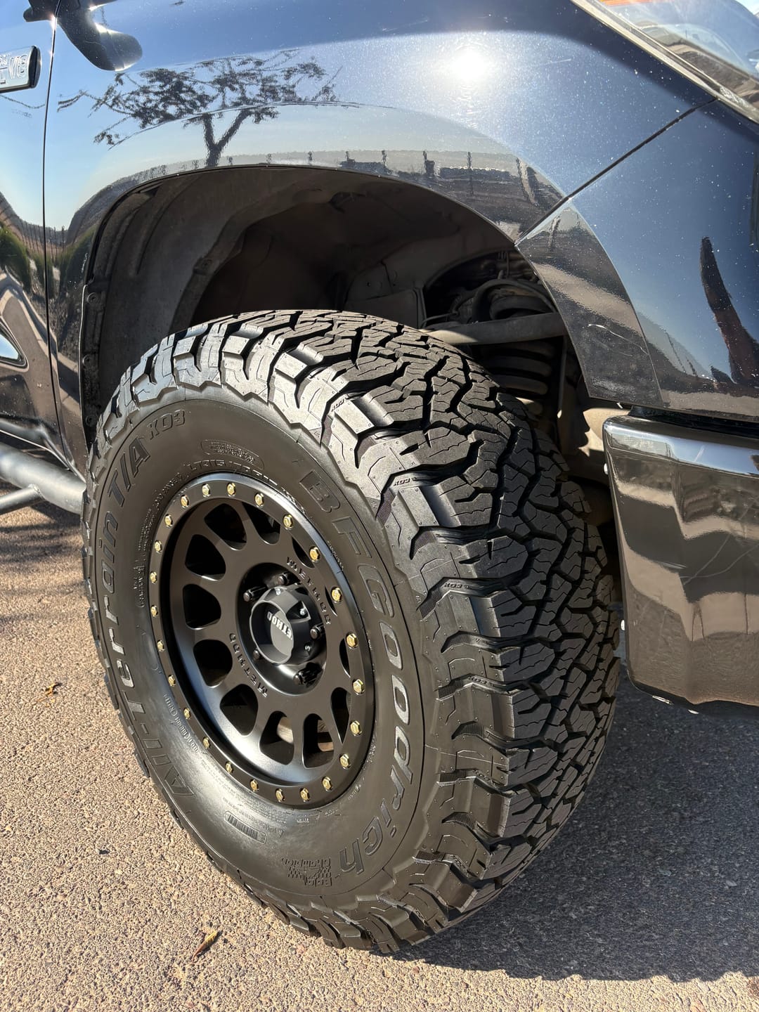 Customer photo review of Decked Out Tire Dressing - 16 oz.