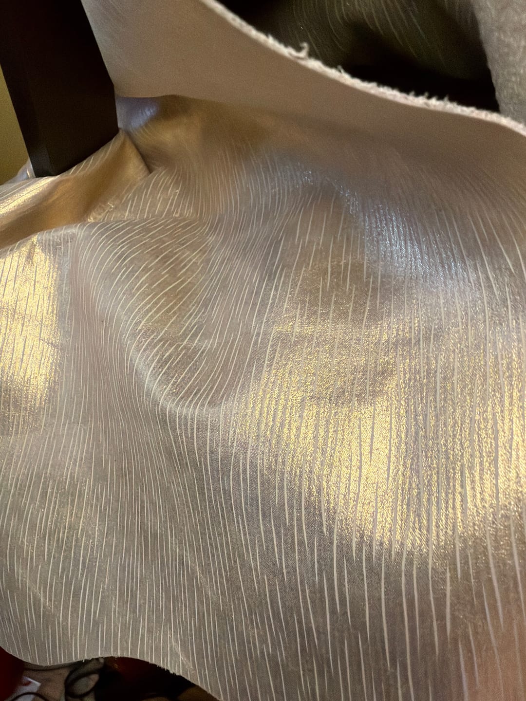 Customer photo review of Metallic Shark Embossed Cow, 2.5 oz | Champagne