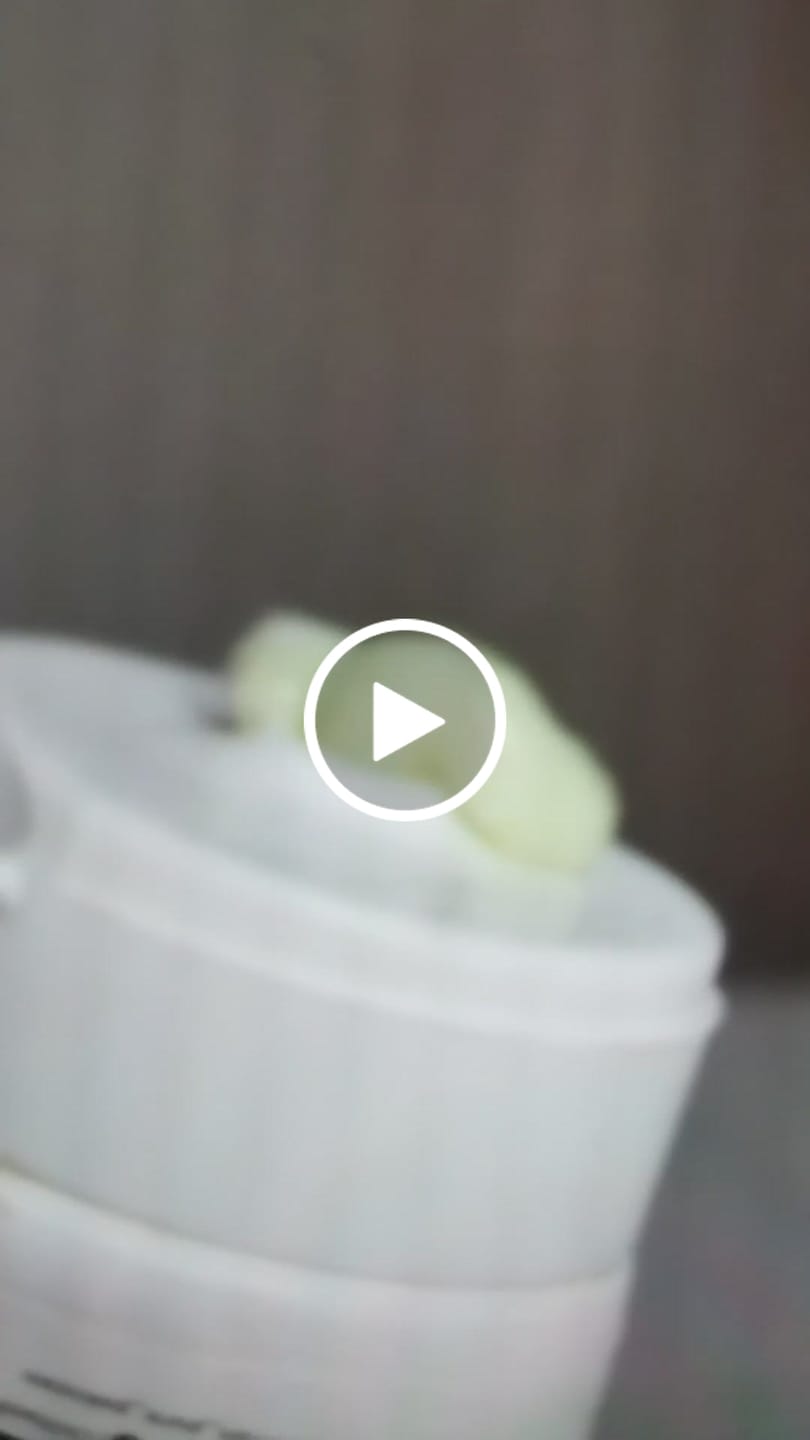 Customer video review of Tea Tree Anti Acne Face Wash – Prevents Acne Eruptions, Removes Excess Oil, Reduces Blackheads & Whiteheads