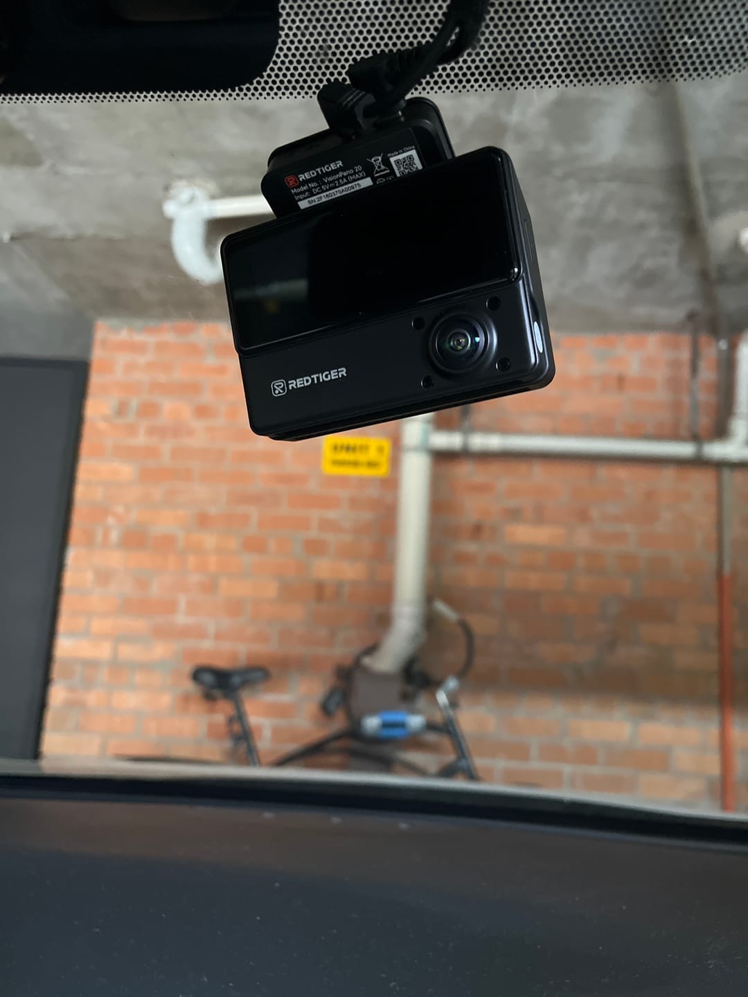 Customer photo review of Redtiger VP20 530° 3-Channel IR Night View Dash Cam