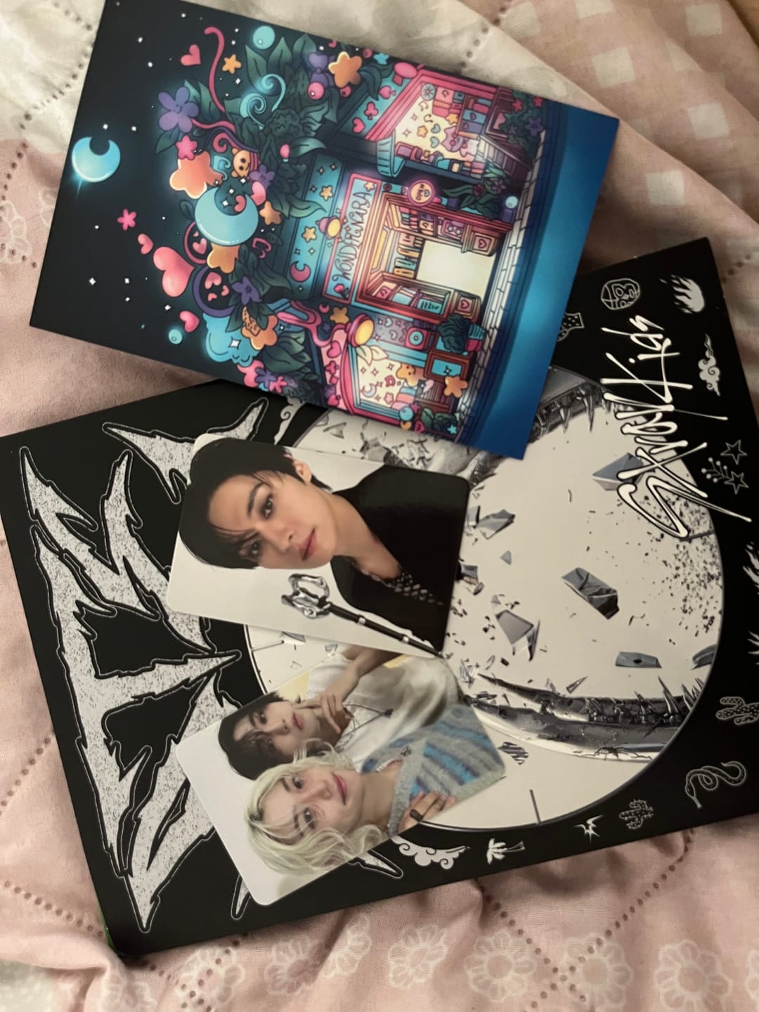 Customer photo review of [7/26 1:1 VIDEO CALL EVENT BY MUSICPLANT] STRAY KIDS - Mini [ATE] (Chk Chk Ver., Boom Ver.) (PRE-ORDER)