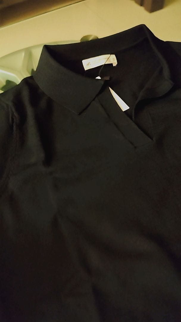 Customer photo review of Knitted Buttonless Polo