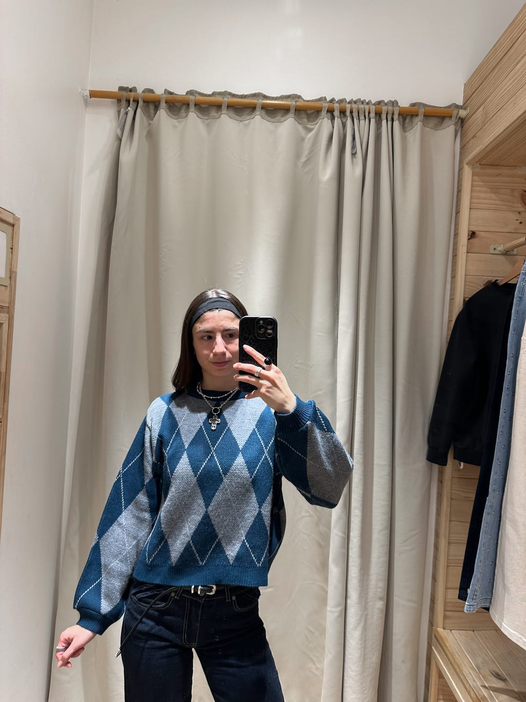 Customer photo review of Sweater Rombos Grey