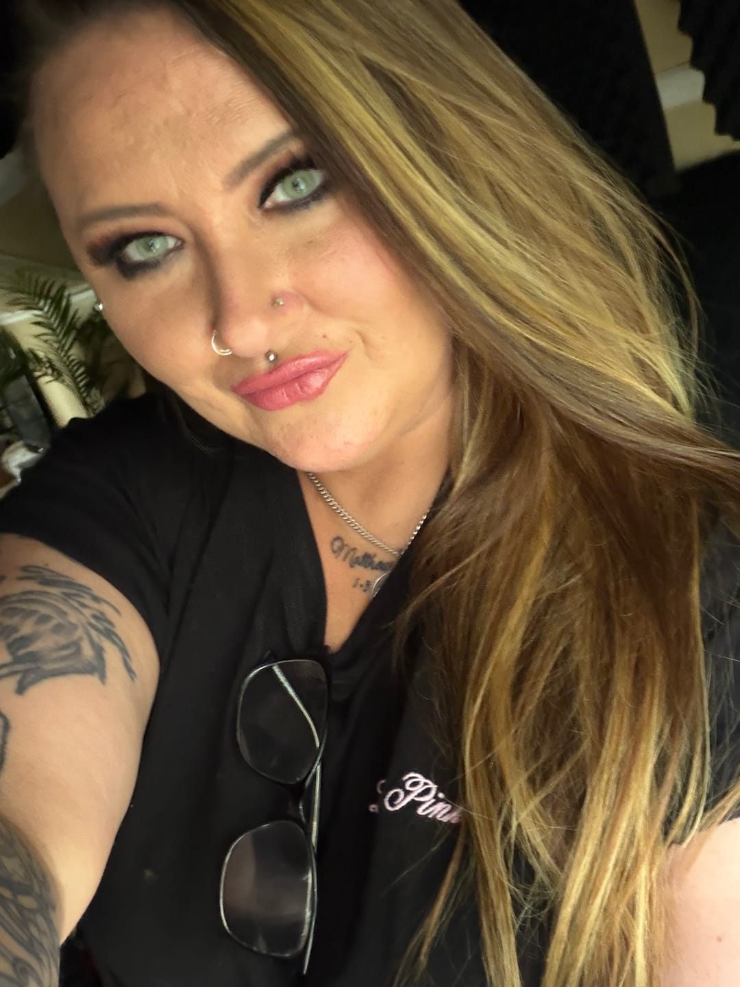 Customer photo review of Hidrocor Quartz Blue Gray Prescription Colored Contact Lenses
