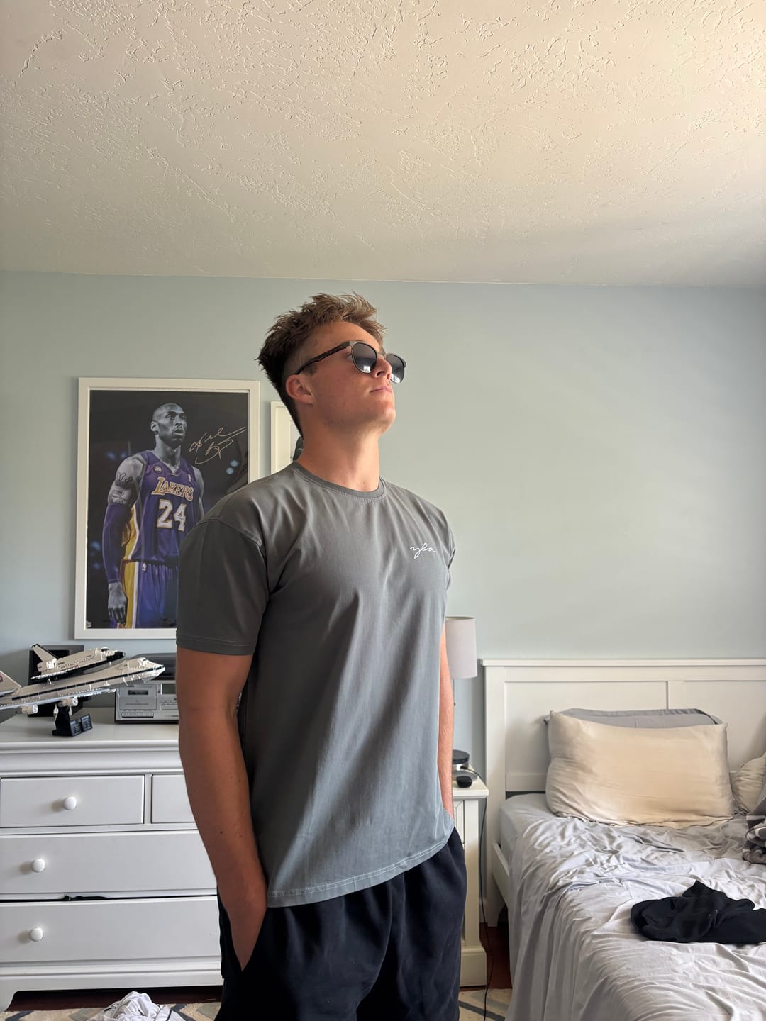 Customer photo review of 466 Tailored Tees