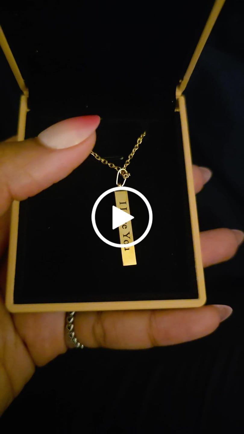 Customer video review of Custom Engraved 3D Bar Pendant Necklace for Men