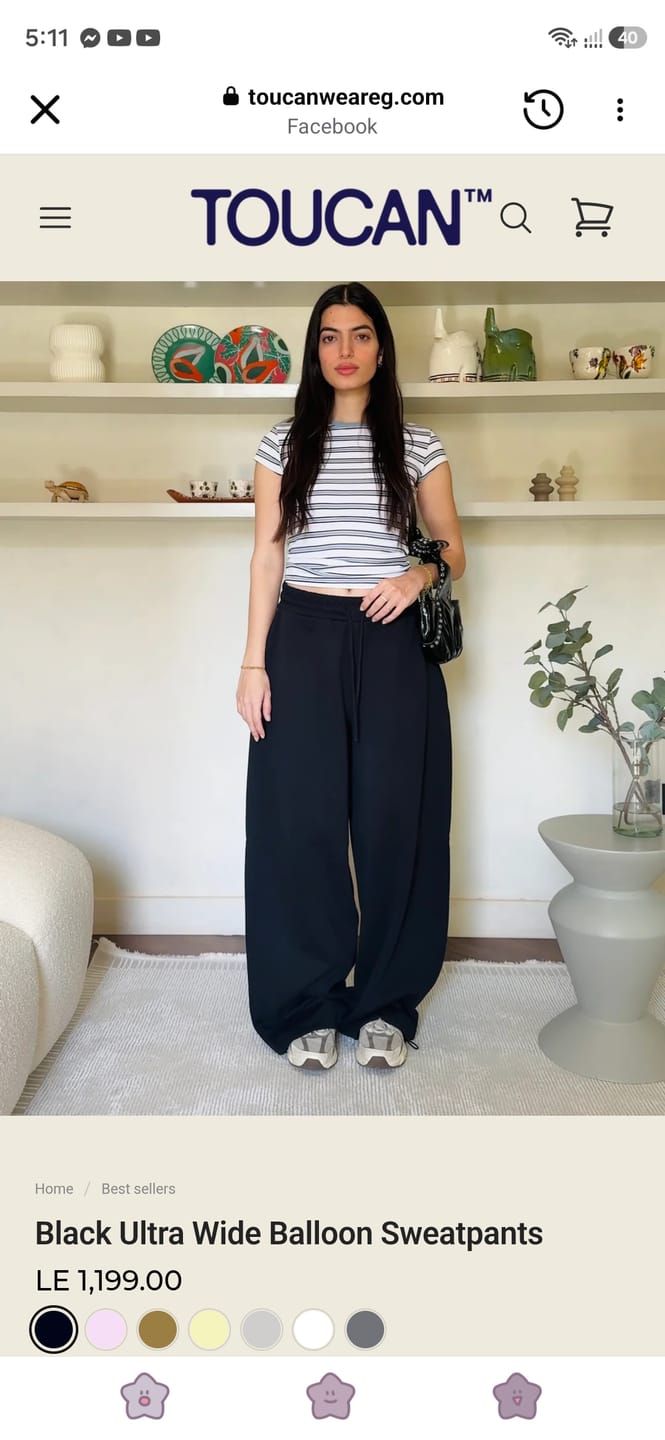Customer photo review of Black Ultra Wide Balloon Sweatpants