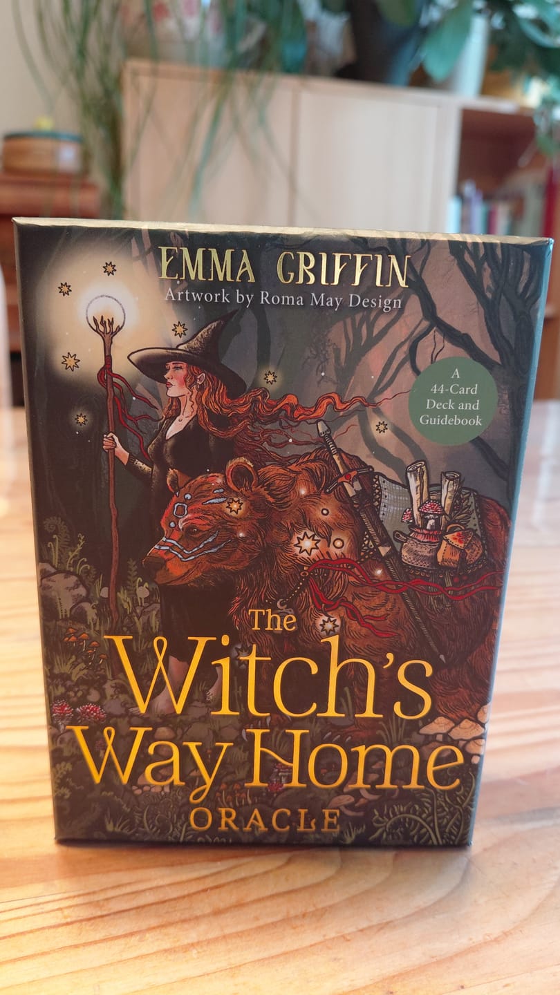 Customer photo review of The Witch’s Way Home Orakelkarten – Oracle Deck inkl. Guidebook (Englisch)