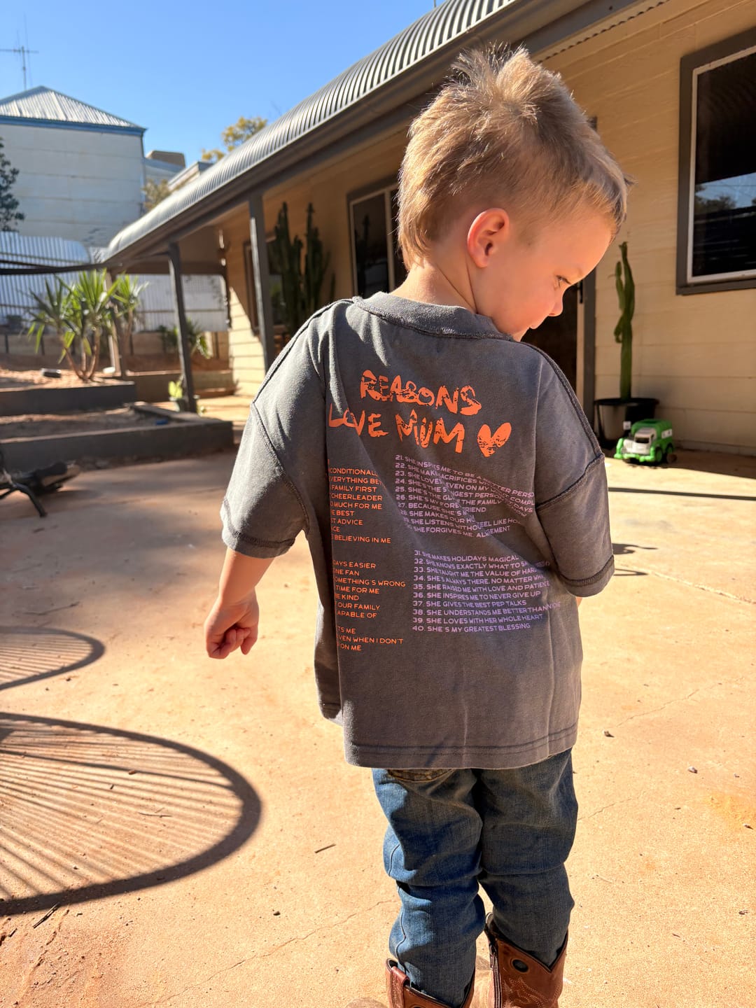 Customer photo review of Love mum tee