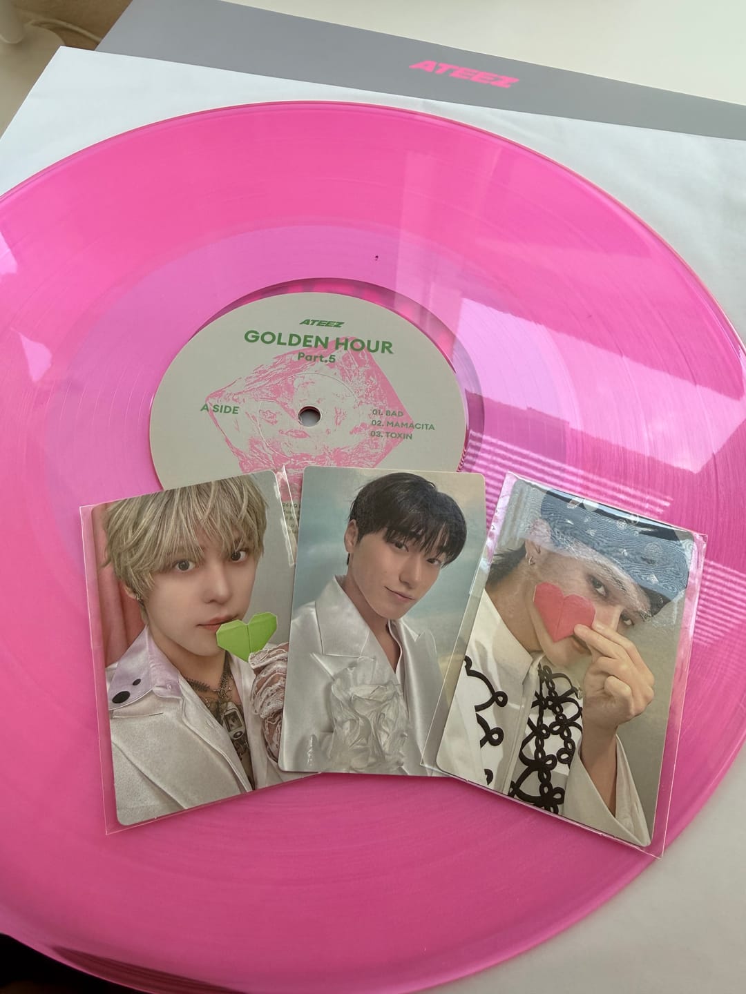 Customer photo review of ATEEZ - GOLDEN HOUR : PART.5 14TH MINI ALBUM PINK LP VER