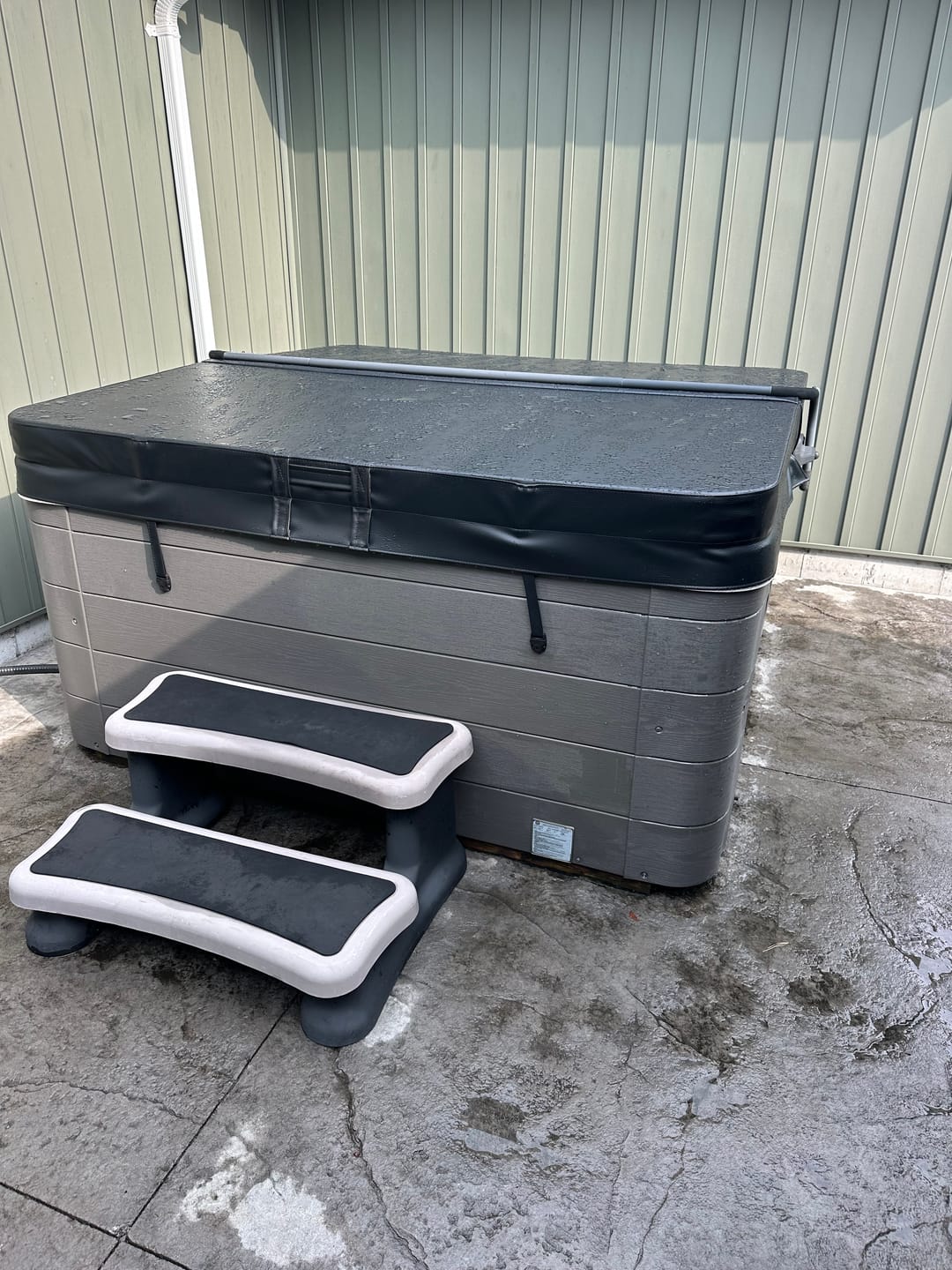 Customer photo review of Hydropool Serenity 5000 Hot Tub Cover