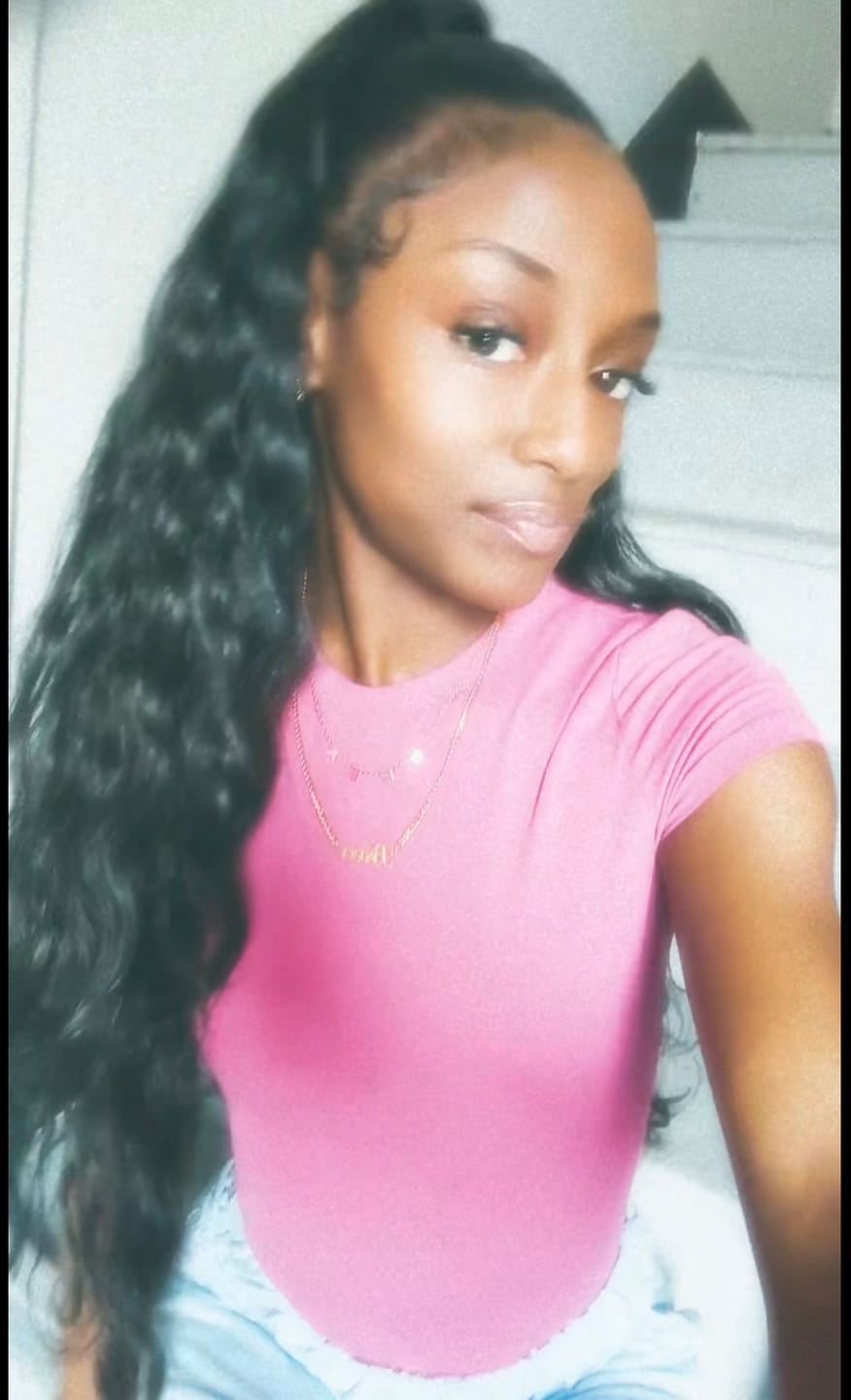 Customer photo review of Custom Name Necklace w/ Cuban Chain