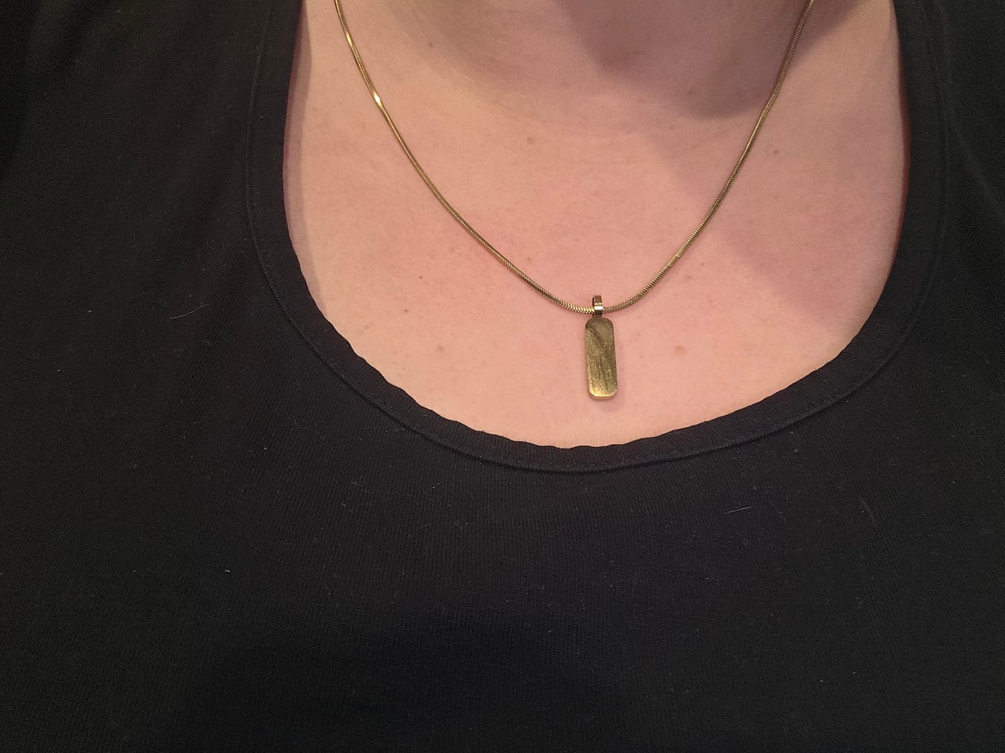 Customer photo review of Minimal Pendant & Square Chain