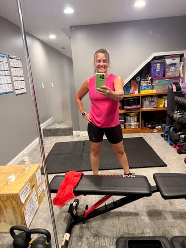 Customer photo review of Flowy Scoop Hem Muscle Tank