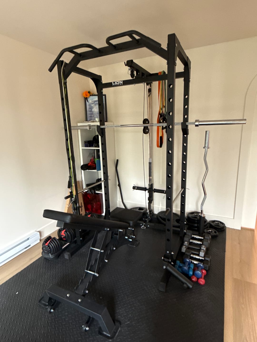 Customer photo review of Power rack Cage de musculation avec poulie haute et basse et accessoires