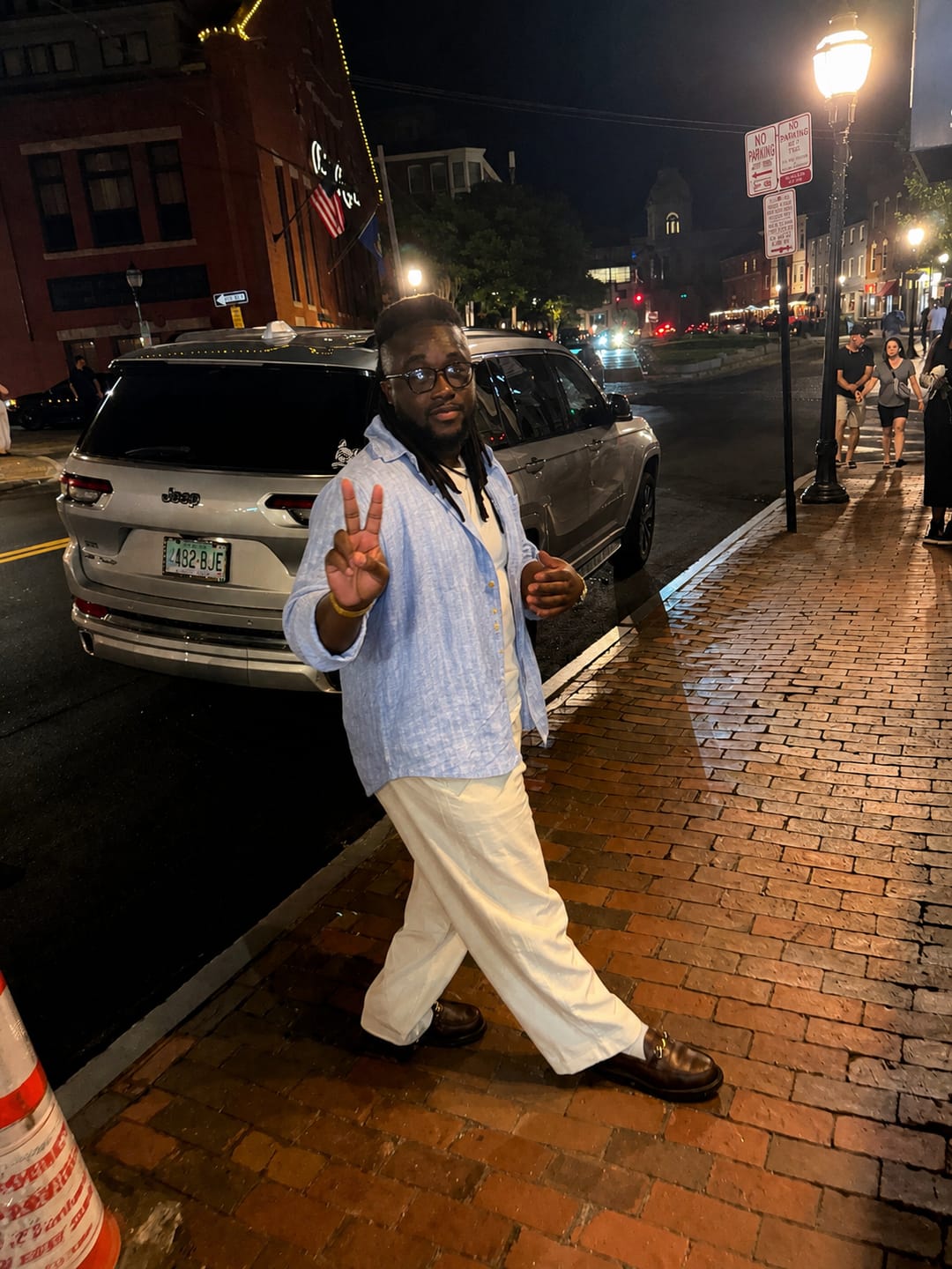 Customer photo review of Speakeasy Linen Pants Beige