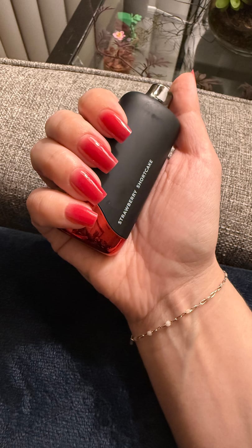Customer photo review of Strawberry Shortcake CBD Vape