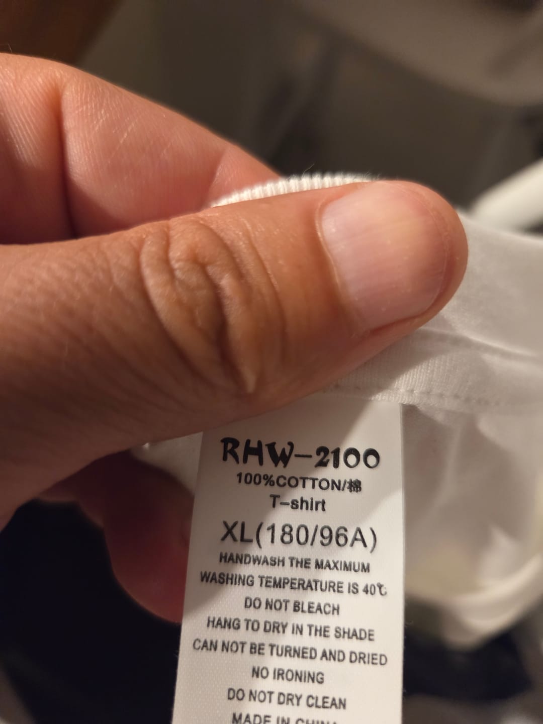 Customer photo review of BUDS V-FIT™ — חולצת גברים (Offer C)