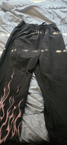 Customer photo review of Ghost Sweatpants Glossy Pink