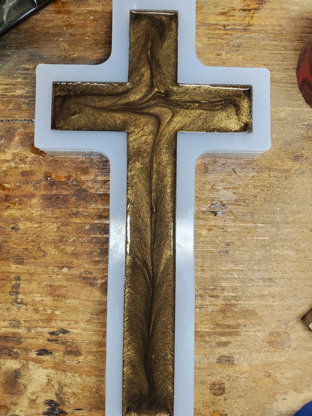 Customer photo review of 12x6x1" Cross Silicone Mold For Epoxy Resin - Medium Cross Mold