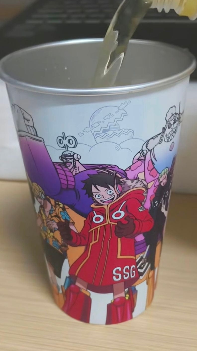 Customer photo review of Limited Edition Egghead Strawhats Cold Sensitive Color Changing Cup