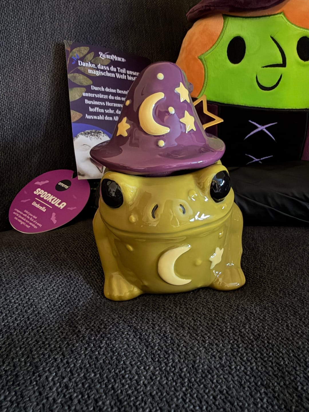 Customer photo review of Tasse magische Kröte – Keramiktasse mit Hexenhut und Sternlöffel