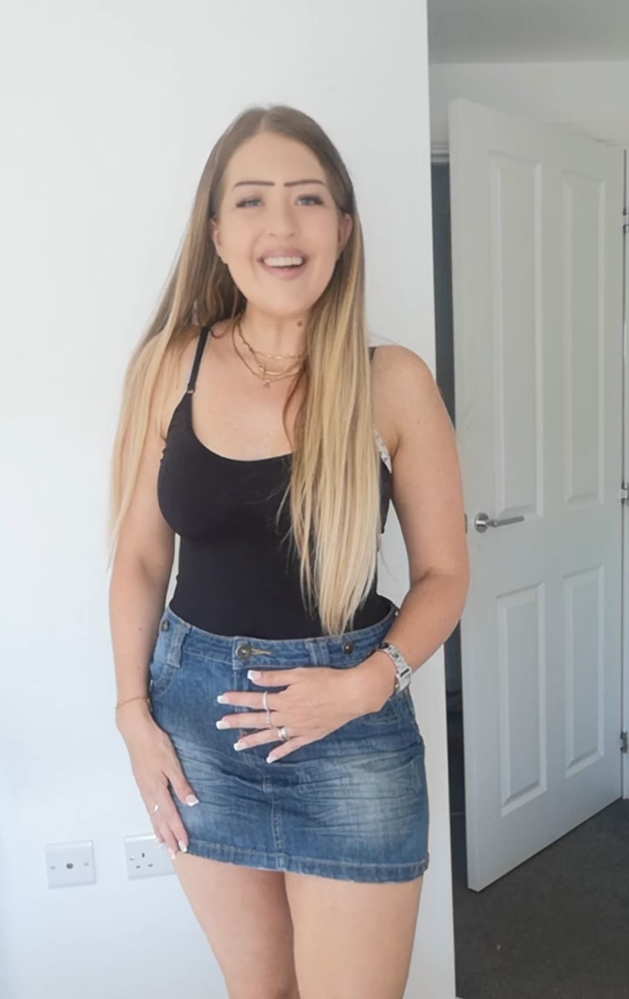 Customer photo review of Silhouette Enhancing Bodysuit