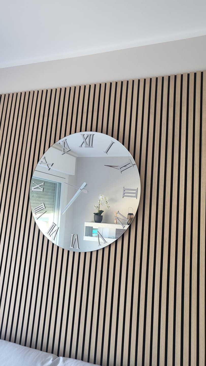 Customer photo review of Orologio da parete in vetro a specchio